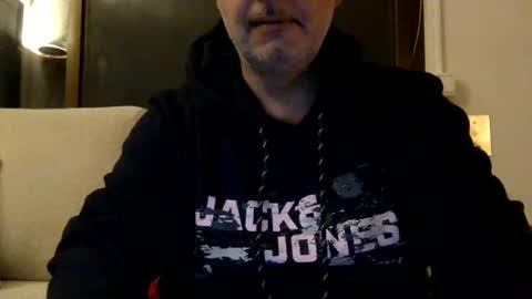 Snapshot of futbolin95 chatting on 03-08-25, 06:37 futbolin95 online show from 03-08-25, 06:37