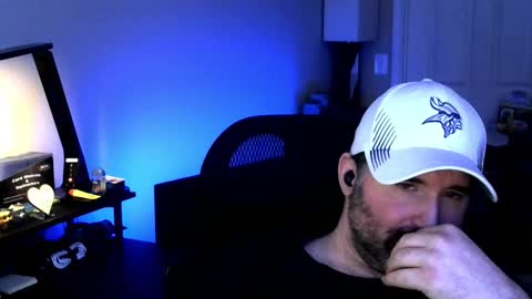 Snapshot of fuzz69_ chatting on 02-08-26, 02:09 fuzz69_ online show from 02-08-26, 02:09