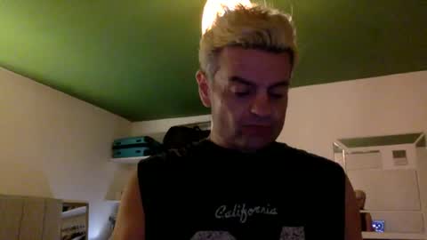 Snapshot of fvmendoza chatting on 06-25-26, 11:42 fvmendoza online show from 06-25-26, 11:42
