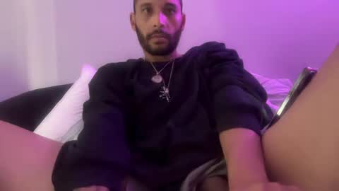 Snapshot of fvvkboyy chatting on 12-12-24, 05:59 fvvkboyy online show from 12-12-24, 05:59