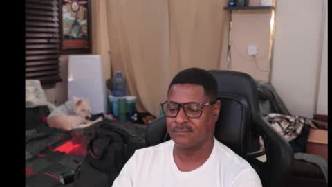 Snapshot of fyrecontrol chatting on 01-08-25, 01:42 seldom seen online show from 01-08-25, 01:42