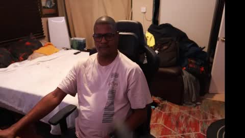 Snapshot of fyrecontrol chatting on 02-19-25, 02:12 seldom seen online show from 02-19-25, 02:12