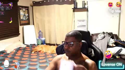 Snapshot of fyrecontrol chatting on 11-04-25, 10:25 seldom seen online show from 11-04-25, 10:25