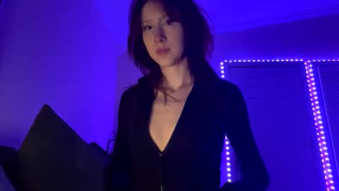 Snapshot of g0ddessluna1800 chatting on 03-03-25, 05:09 Goddess Luna online show from 03-03-25, 05:09