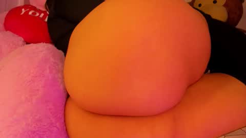 Snapshot of gabby_haze chatting on 03-01-26, 04:25 G A B R I E L A online show from 03-01-26, 04:25