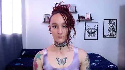 Snapshot of gabby_moon09 chatting on 10-15-25, 12:27 gabby_moon09 online show from 10-15-25, 12:27