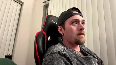 Snapshot of gabed72 chatting on 03-05-26, 04:52 Gabe online show from 03-05-26, 04:52