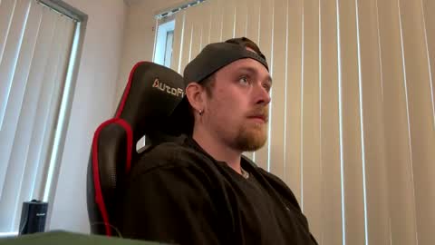 Snapshot of gabed72 chatting on 03-10-26, 01:21 Gabe online show from 03-10-26, 01:21