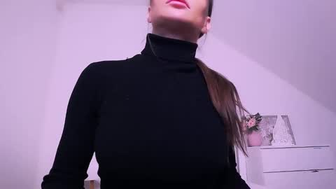 GabiCarter online show from 12-23-24, 06:11