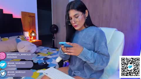 Gabriella Marcillo online show from 02-25-25, 04:14