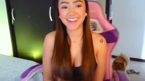 Gabi online show from 10-02-25, 01:40