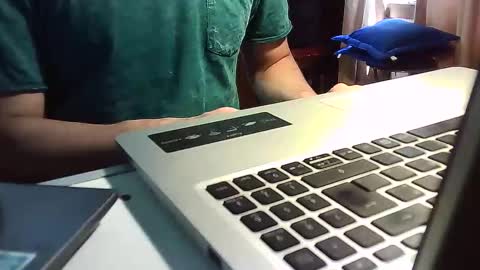 javier online show from 02-11-25, 04:24