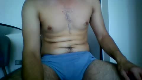 Snapshot of gabriel1839 chatting on 03-12-26, 03:40 javier online show from 03-12-26, 03:40