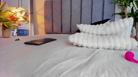 Carolina online show from 10-26-25, 02:23