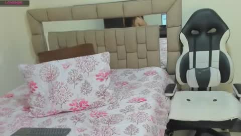 gabriela ponce online show from 02-16-25, 08:55