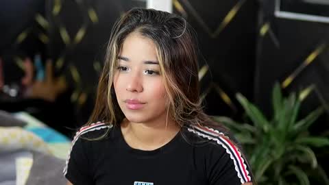 Gabriela salgado online show from 11-19-25, 10:59