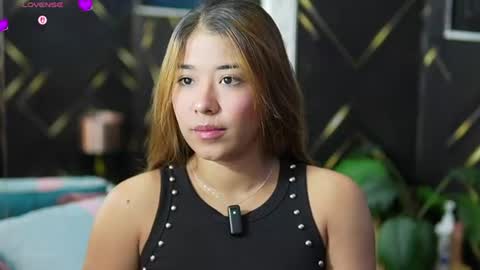 Gabriela salgado online show from 07-18-26, 10:52
