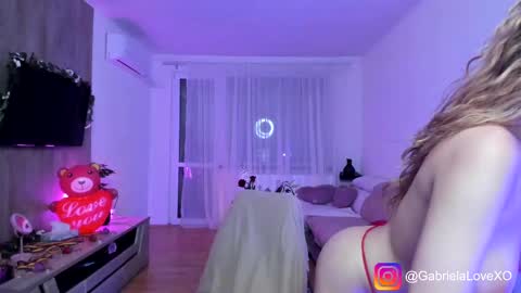 Snapshot of gabrielalove_ chatting on 02-16-25, 11:26 Gabrielaaaa online show from 02-16-25, 11:26