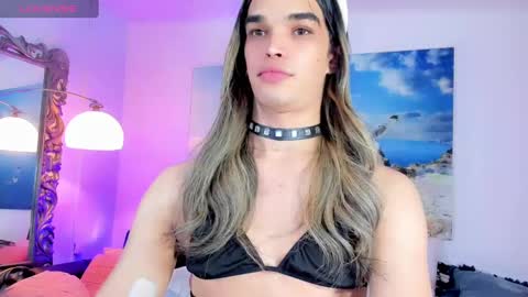 Gabriela online show from 01-18-25, 01:08