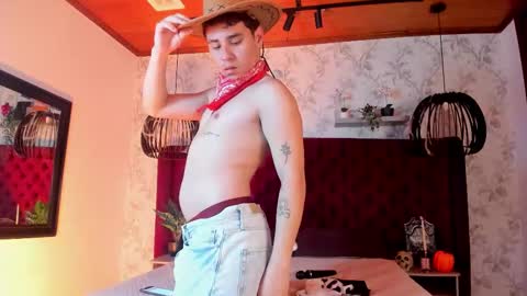 gabriell_ramirez_ online show from 10-30-25, 04:25