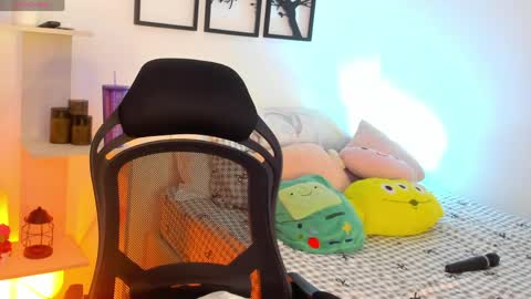 Gabriella online show from 05-04-26, 09:44