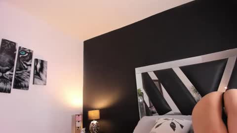 Gabriella Antonella online show from 10-06-25, 03:09