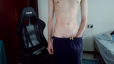 Snapshot of gabrielyxxl chatting on 07-27-26, 01:29 gabrielyxxl online show from 07-27-26, 01:29