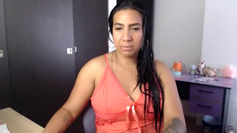 Snapshot of gaby_bluexx chatting on 05-26-26, 12:12 Gaby Blue online show from 05-26-26, 12:12