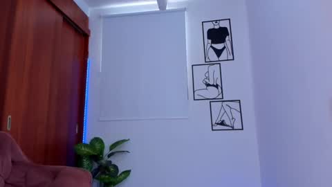    online show from 10-10-25, 08:08