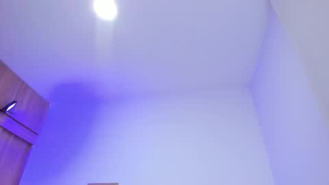 Gabriela online show from 01-08-25, 01:00