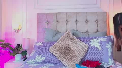 GabyEvans online show from 04-16-26, 12:17