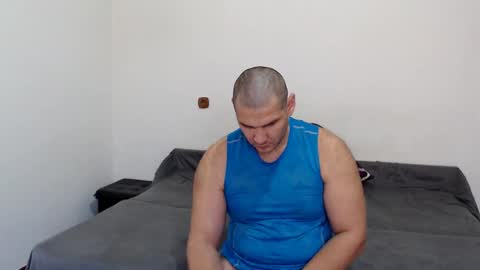 Snapshot of gabyfeatbogdy chatting on 12-19-24, 08:23 gabyfeatbogdy online show from 12-19-24, 08:23