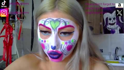 Snapshot of gabygumms chatting on 09-12-25, 06:30 gabygumms online show from 09-12-25, 06:30