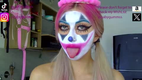 Snapshot of gabygumms chatting on 10-03-25, 01:08 gabygumms online show from 10-03-25, 01:08