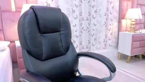 gabymoreau online show from 05-16-26, 01:10