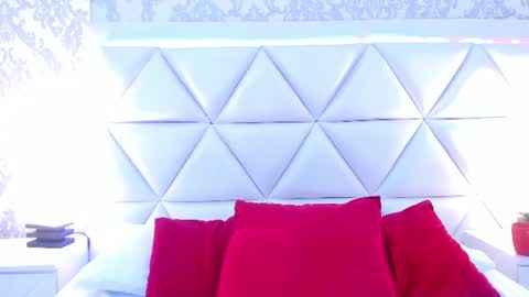 gabymoreau online show from 06-24-26, 04:50