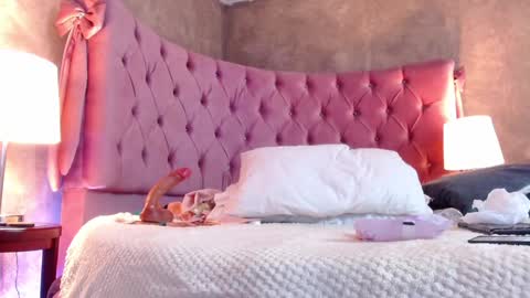 Snapshot of gabypetit chatting on 01-29-25, 01:58 Gaby online show from 01-29-25, 01:58
