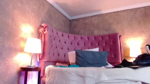 Snapshot of gabypetit chatting on 02-01-25, 01:20 Gaby online show from 02-01-25, 01:20