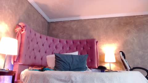 Snapshot of gabypetit chatting on 02-01-25, 04:22 Gaby online show from 02-01-25, 04:22