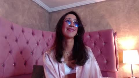 Snapshot of gabypetit chatting on 03-07-25, 11:38 Gaby online show from 03-07-25, 11:38