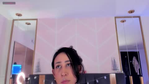 Snapshot of gabypetit chatting on 11-17-25, 08:14 Gaby online show from 11-17-25, 08:14