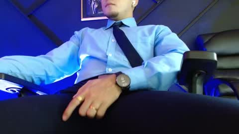 Snapshot of gael_williams4 chatting on 02-21-25, 01:55 Gael Williams online show from 02-21-25, 01:55
