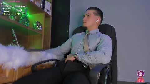 Snapshot of gael_williams4 chatting on 10-27-25, 10:47 Gael Williams online show from 10-27-25, 10:47