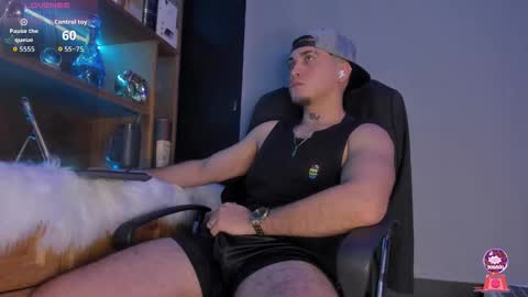 Snapshot of gael_williams4 chatting on 11-04-25, 07:02 Gael Williams online show from 11-04-25, 07:02