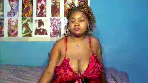 Snapshot of gaelle0 chatting on 03-11-26, 06:30 gaelle0 online show from 03-11-26, 06:30