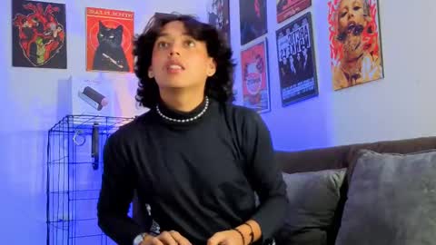 Snapshot of gaeloconner chatting on 09-16-25, 02:23 Gael Conner online show from 09-16-25, 02:23