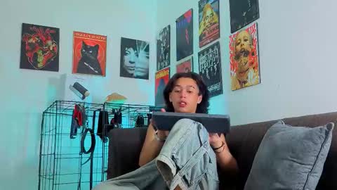 Snapshot of gaeloconner chatting on 09-20-25, 02:56 Gael Conner online show from 09-20-25, 02:56