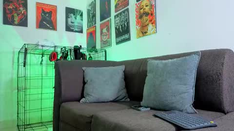 Snapshot of gaeloconner chatting on 09-24-25, 03:54 Gael Conner online show from 09-24-25, 03:54