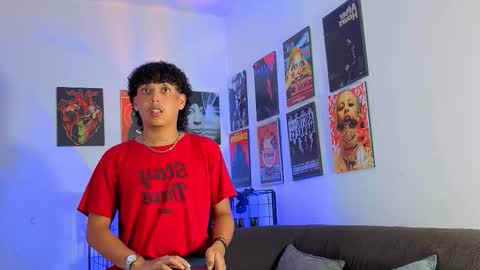 Snapshot of gaeloconner chatting on 10-02-25, 03:13 Gael Conner online show from 10-02-25, 03:13