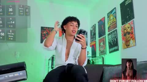 Snapshot of gaeloconner chatting on 10-04-25, 02:53 Gael Conner online show from 10-04-25, 02:53